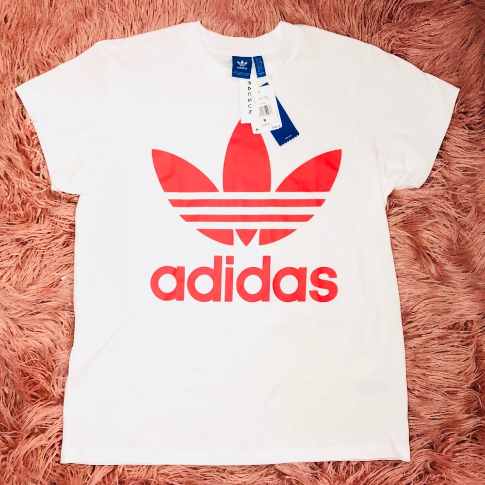 NWT. Adidas Coral Shirt. ❤️❤️❤️